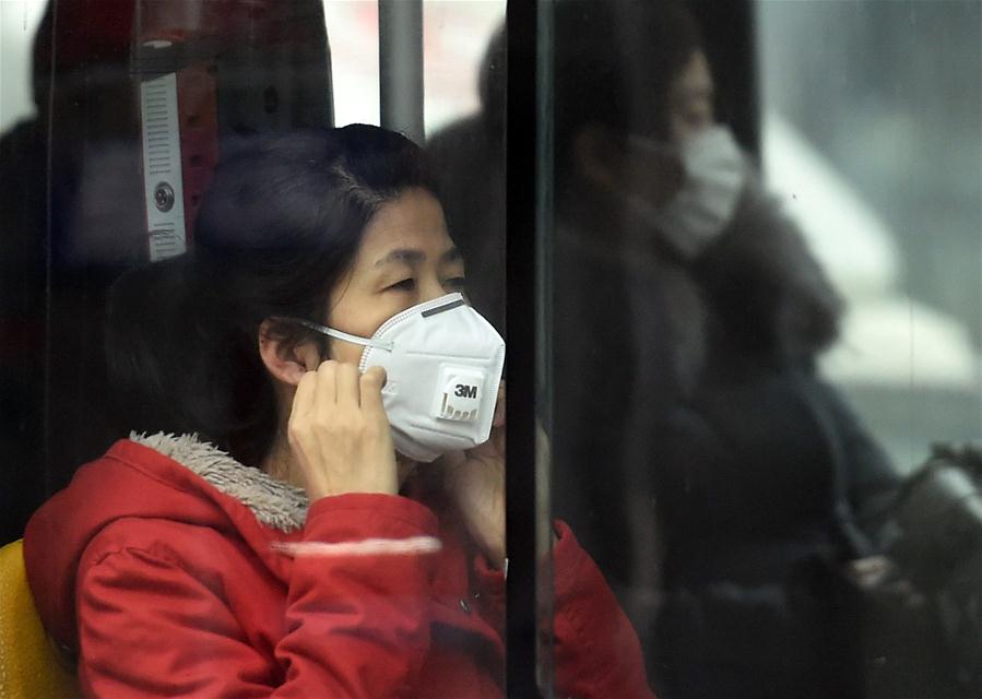 （社会）（12）北京首次启动空气重污染红色预警