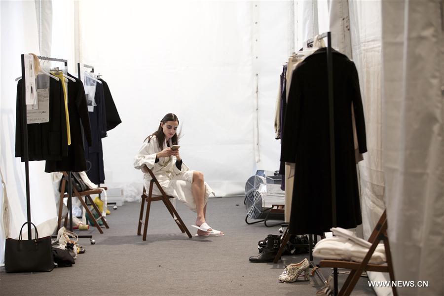 ITALY-MILAN-FASHION WEEK-ANTEPRIMA-RUNWAY-BACKSTAGE