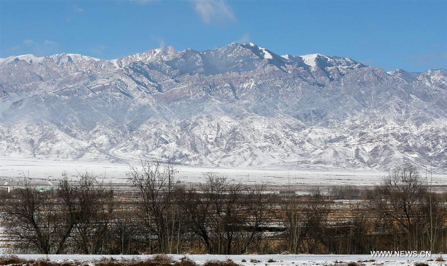 CHINA-YINCHUAN-SNOW-SCENERY(CN)*