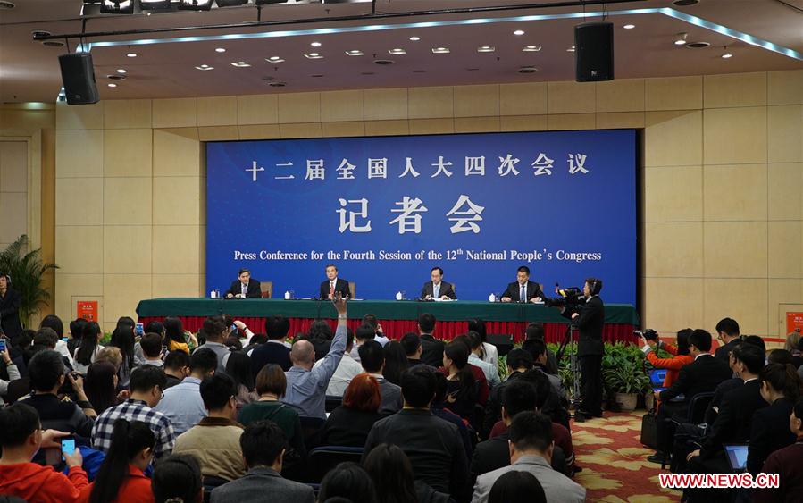 （两会）（4）外交部长王毅就“中国的外交政策和对外关系”答记者问