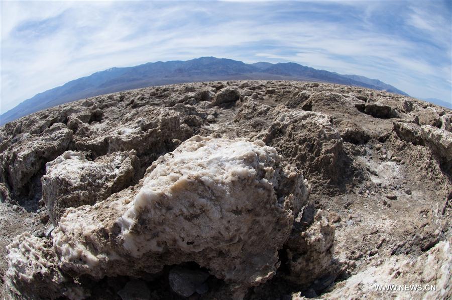 U.S.-DEATH VALLEY NATIONAL PARK-SCENERY
