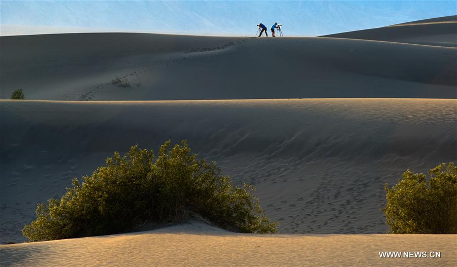 U.S.-DEATH VALLEY NATIONAL PARK-SCENERY