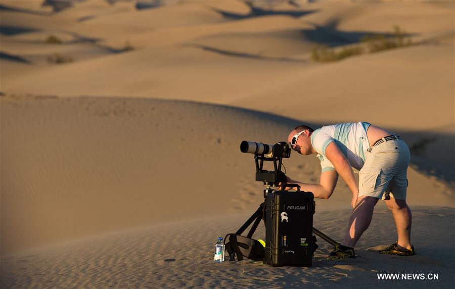 U.S.-DEATH VALLEY NATIONAL PARK-SCENERY
