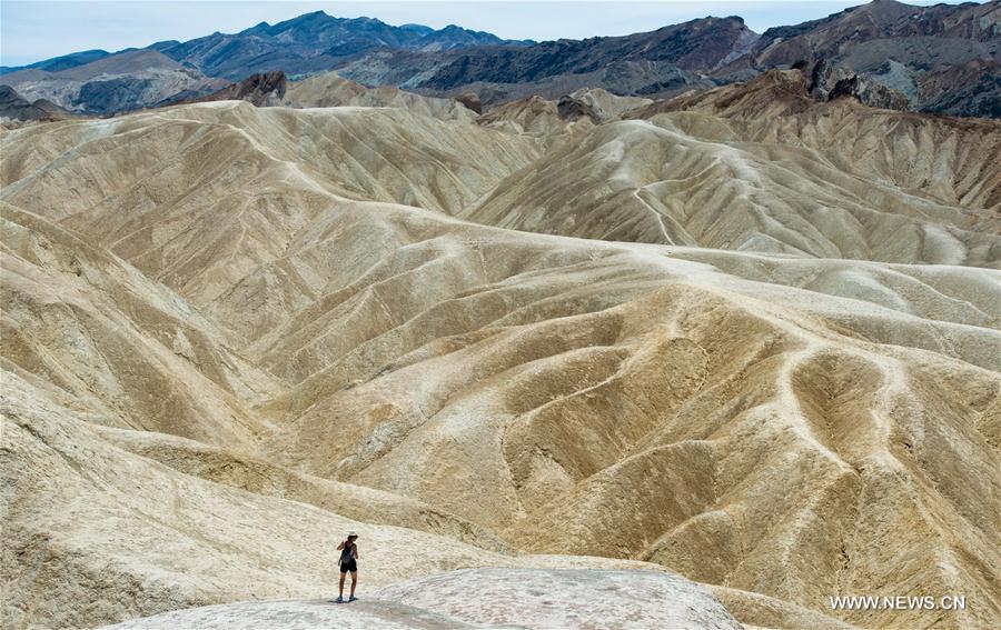U.S.-DEATH VALLEY NATIONAL PARK-SCENERY