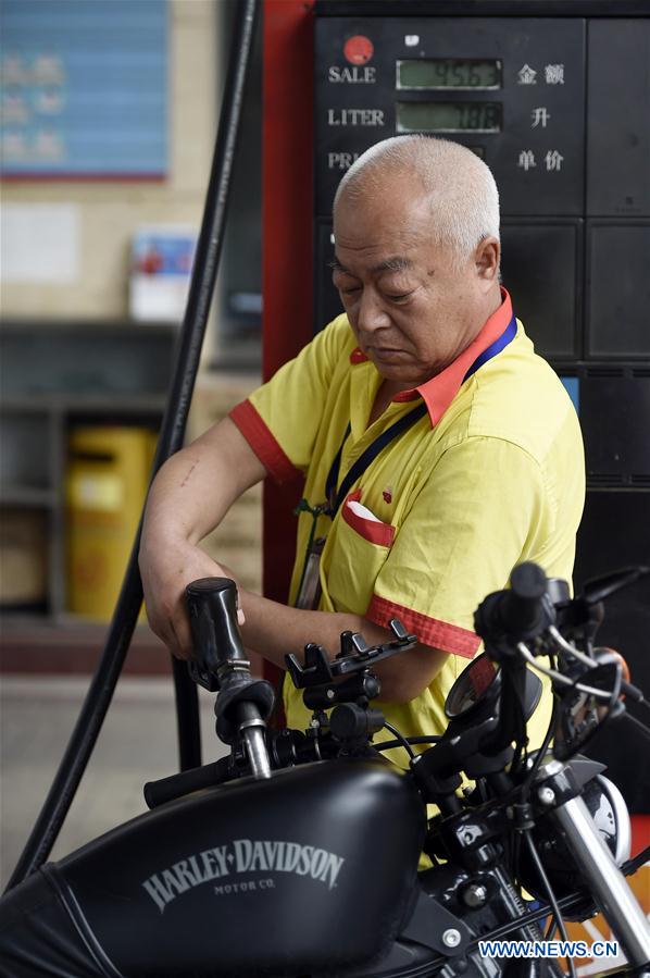 В Китае выросли цены на автомобильное топливо