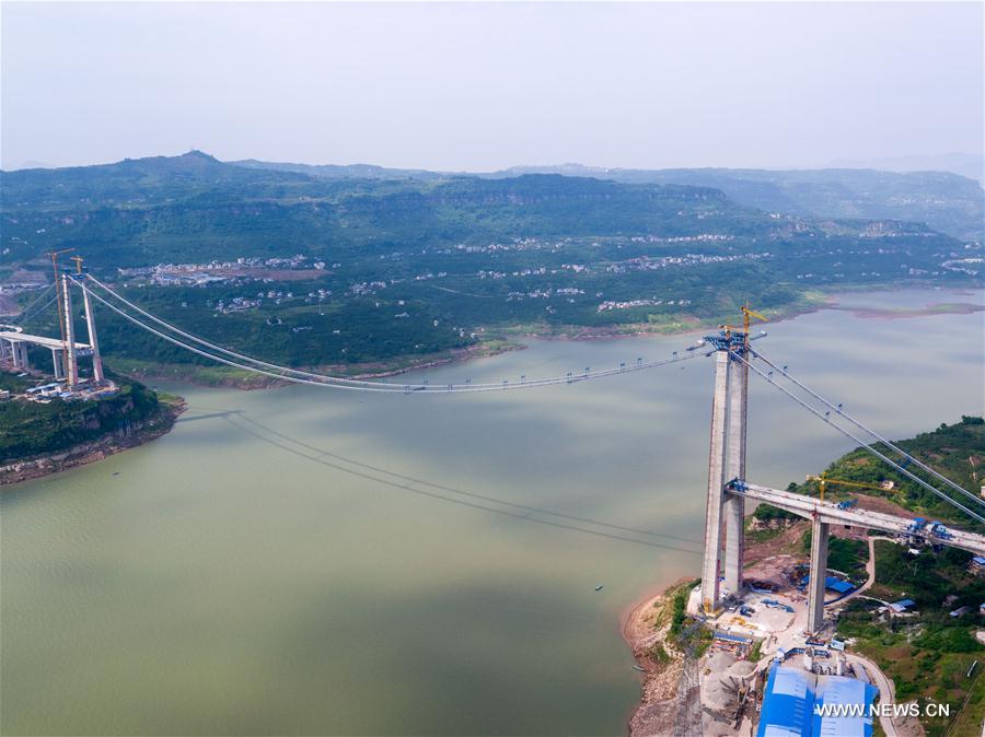 Строительство скоростной магистрали Ваньчжоу -- Личуань в Чунцине завершено на 70 процентов