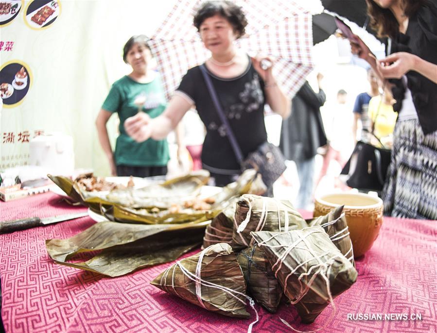 Фестиваль праздничных деликатесов Дуаньуцзе в Ичане
