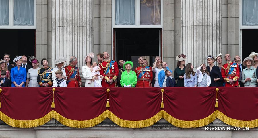 Торжества в честь 90-летия Елизаветы II состоялись в Лондоне