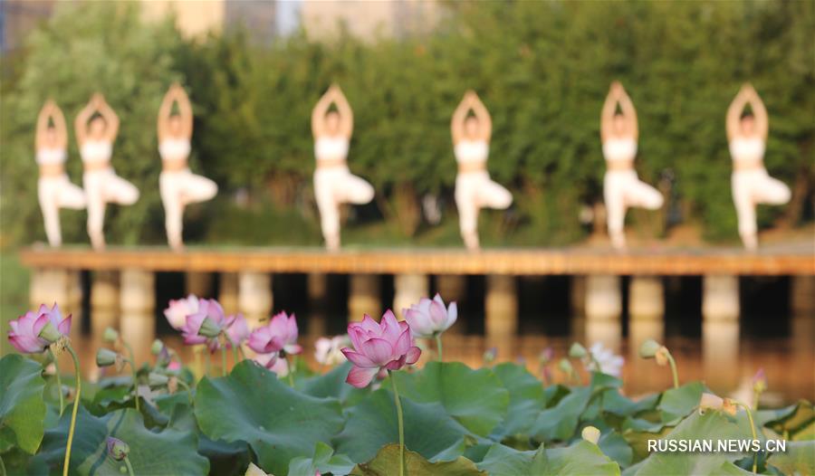Йога на свежем воздухе в Цзяоцзо