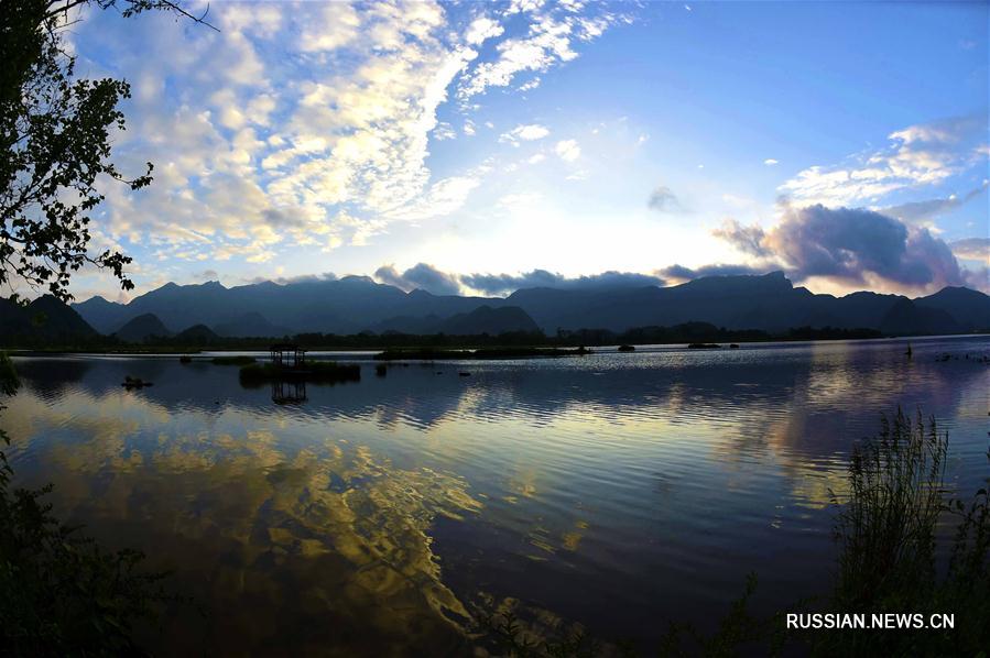 Красота озера Дацзюху в Китае