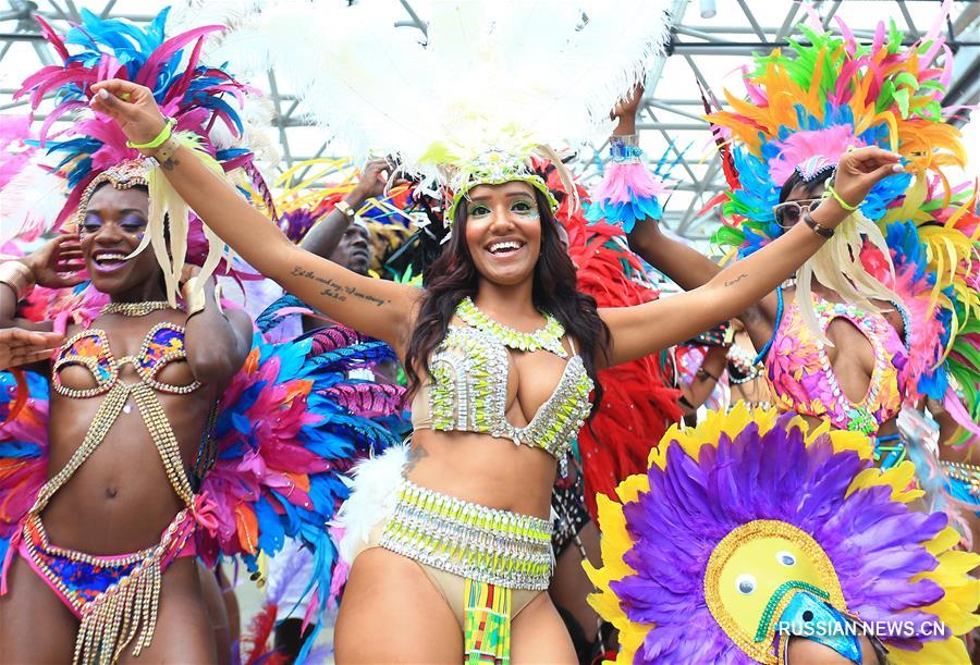 В Торонто открылся Карибский карнавал