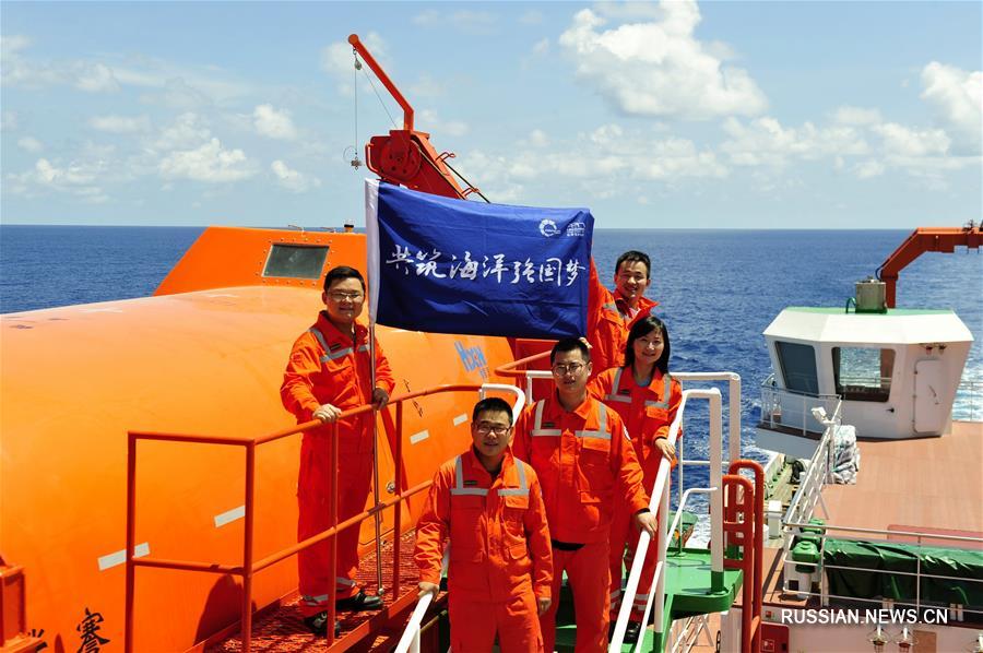 Научное судно "Чжан Цзянь" достигло Южного полушария