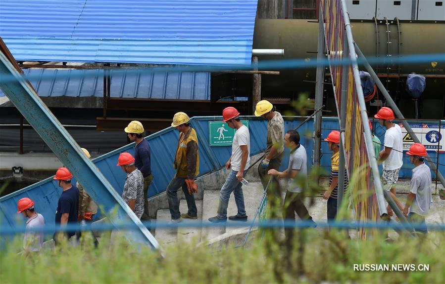 （突发事件）（1）广西来宾隧洞坍塌事故正在全力救援
