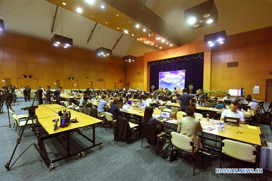 СМИ готовятся к освещению саммита АСЕАН -- 2016 и серии встреч лидеров в рамках восточноазиатского сотрудничества