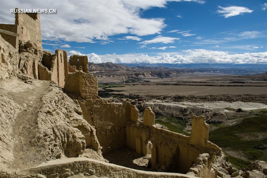 Развалины древнего царства Гуге на Тибете 