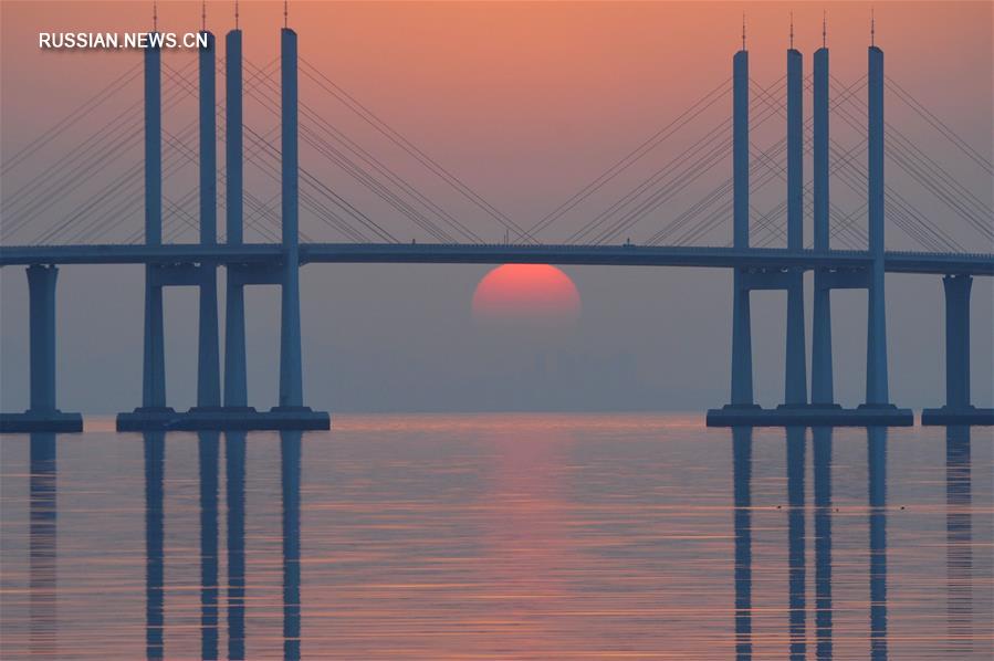 Самый протяженный в мире мост через морской залив  