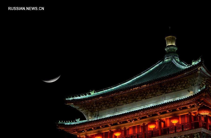 Полное лунное затмение и "кровавое суперлуние" в небе Китая