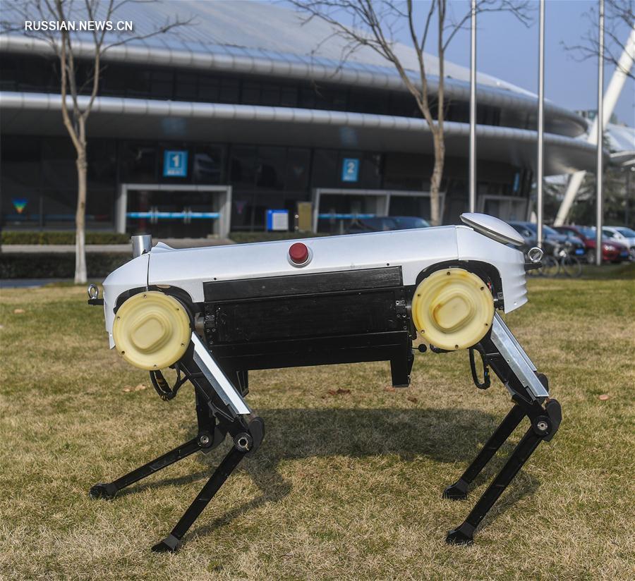 Робототехники Чжэцзянского университета сконструировали четырехногого робота