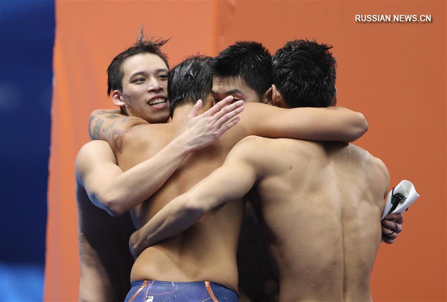 18-е Азиатские игры/Плавание: Китайские пловцы в комбинированной эстафете 4х100 метров завоевали золотую медаль