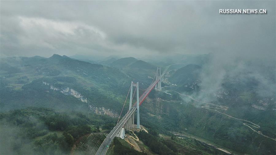 Туман над большим мостом через Циншуйхэ
