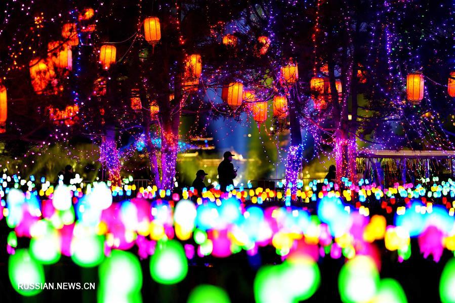 Праздничные фонари в городе Таншань