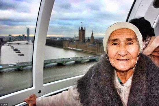 80-летняя бабушка из Казахстана путешествует по всему миру 