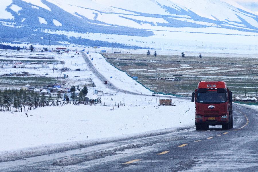 #CHINA-XINJIANG-HAMI-SNOW(CN)