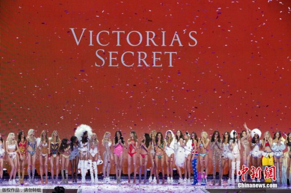 2015: Шоу-показ Victoria's Secret (Виктория Сикрет) в Нью-Йорке