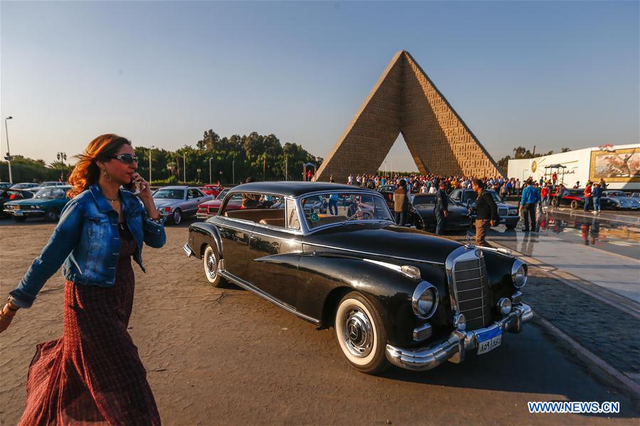 （国际）（1）开罗：老爷车大巡游