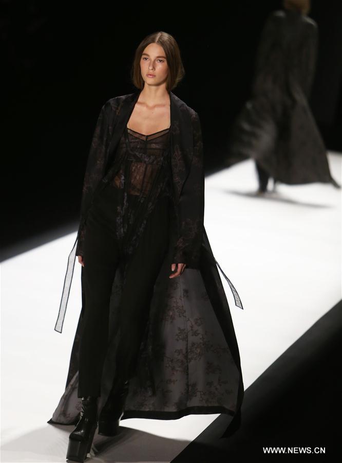 U.S.-NEW YORK-FASHION WEEK-VERA WANG