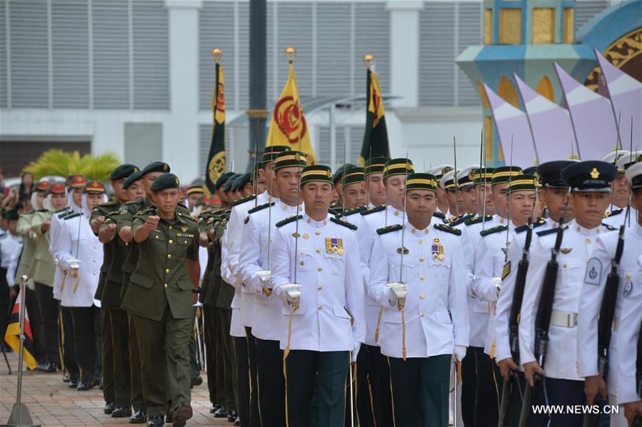 BRUNEI-BANDAR SERI BEGAWAN-32ND NATIONAL DAY CELEBRATIONS-PARADE