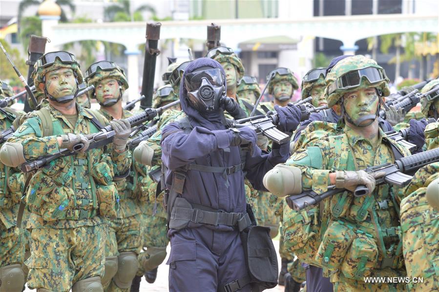 BRUNEI-BANDAR SERI BEGAWAN-32ND NATIONAL DAY CELEBRATIONS-PARADE