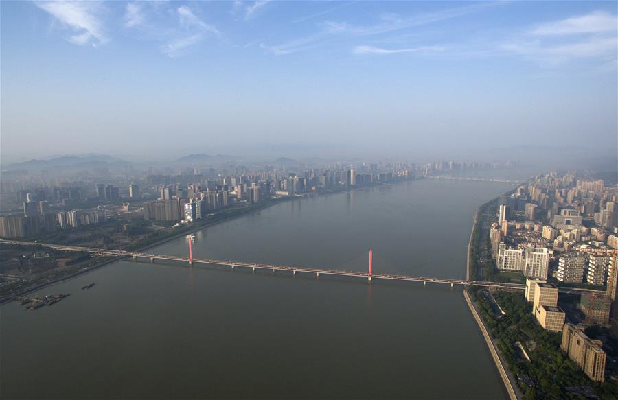 Город Ханчжоу с высоты птичьего полета