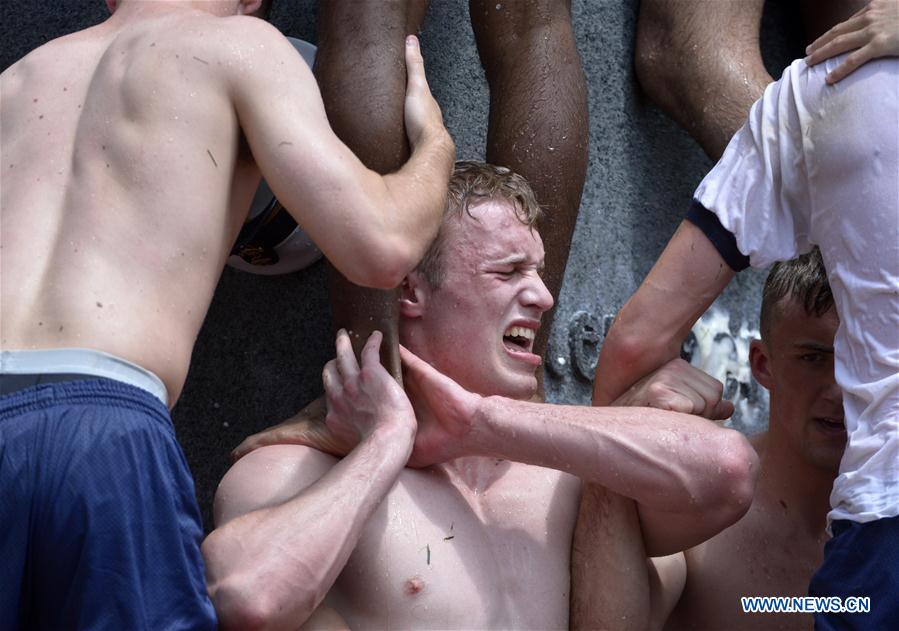 U.S.-ANNAPOLIS-NAVAL ACADEMY-PLEBES TO OFFICERS