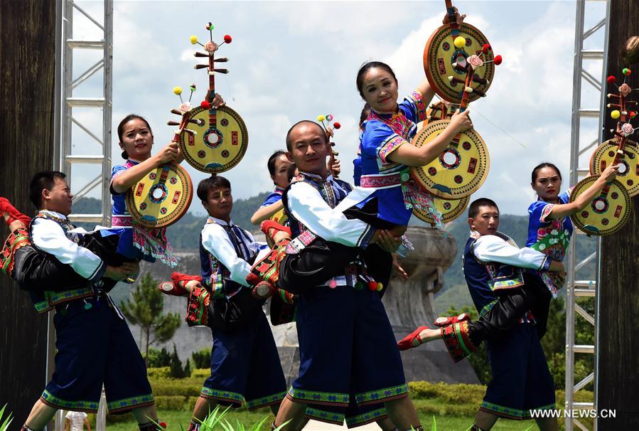 Фестиваль нематериального культурного наследия в провинции Юньнань