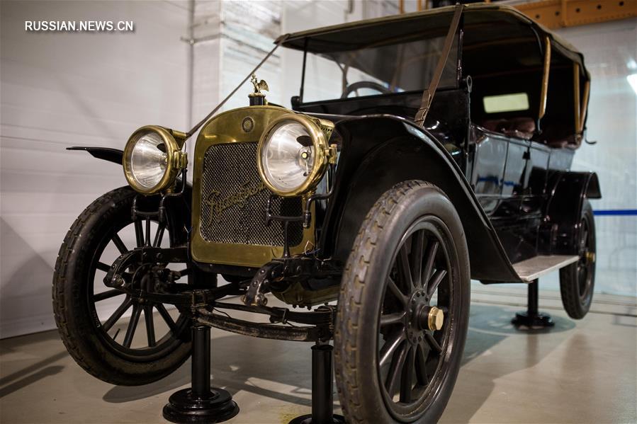 Уникальный автомобиль в экспозиции Политехнического музея в Москве