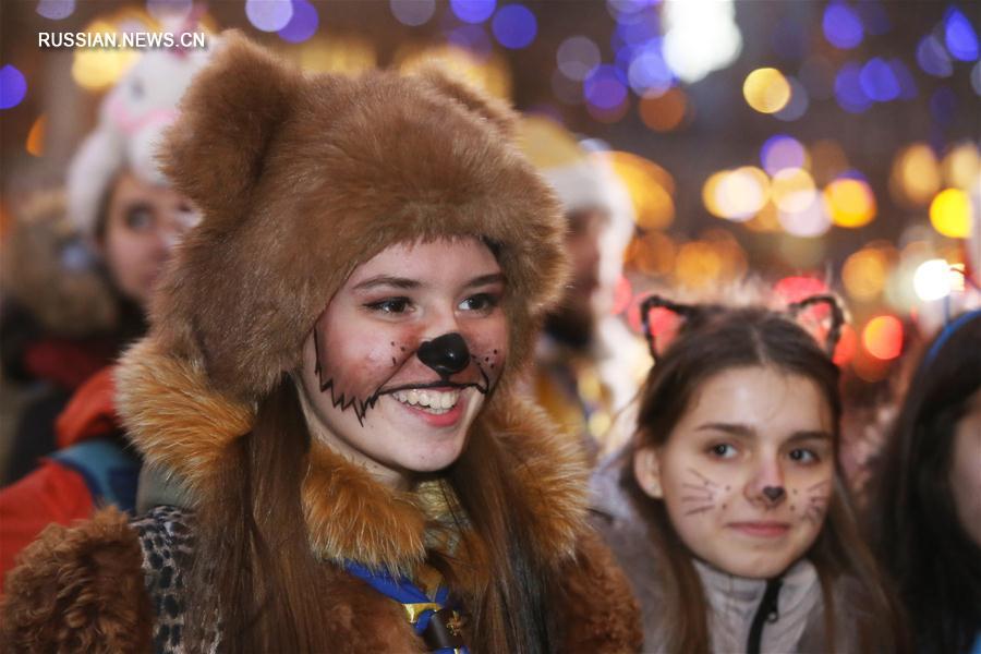 В Киеве прошел марш Святого Николая