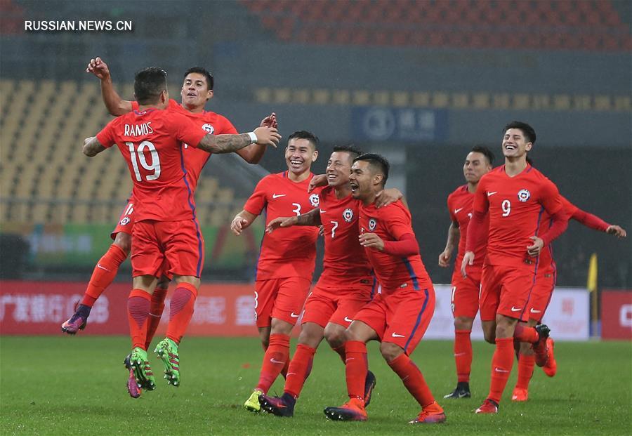 Футбол -- Международный турнир "Кубок Китая": Чили -- Хорватия