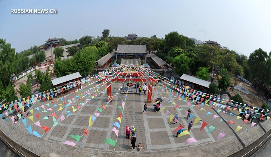 Акробатическое искусство в Уцяо: мост для культурных обменов между Китаем и зарубежными  странами