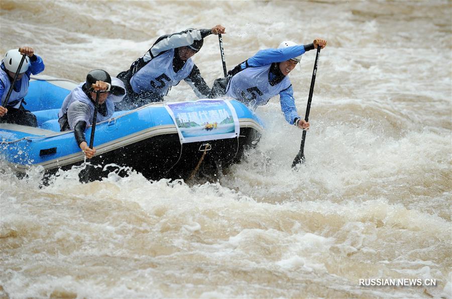 Экстремальный сплав по реке Чишуйхэ собирает смельчаков