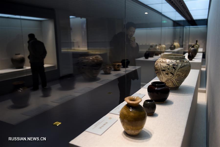 Сокровища древней столицы династий Ляо и Цзинь показали в Пекине