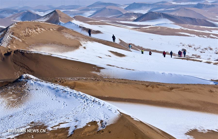 Заснеженная пустыня привлекает туристов