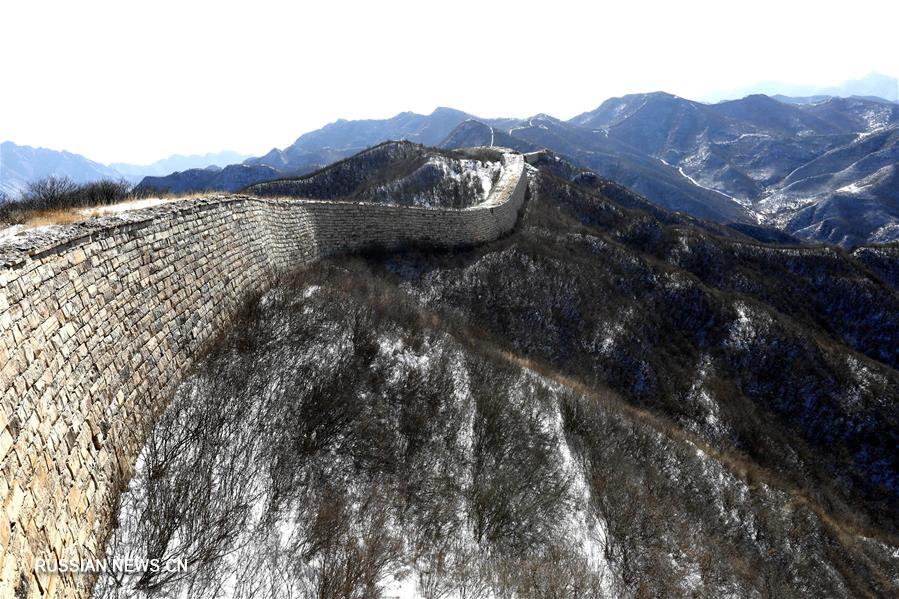 Живописный участок Янбянь Великой Китайской стены в провинции Хэбэй