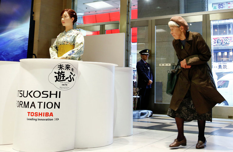Человекоподобный робот Aiko Chihira, разработка Toshiba