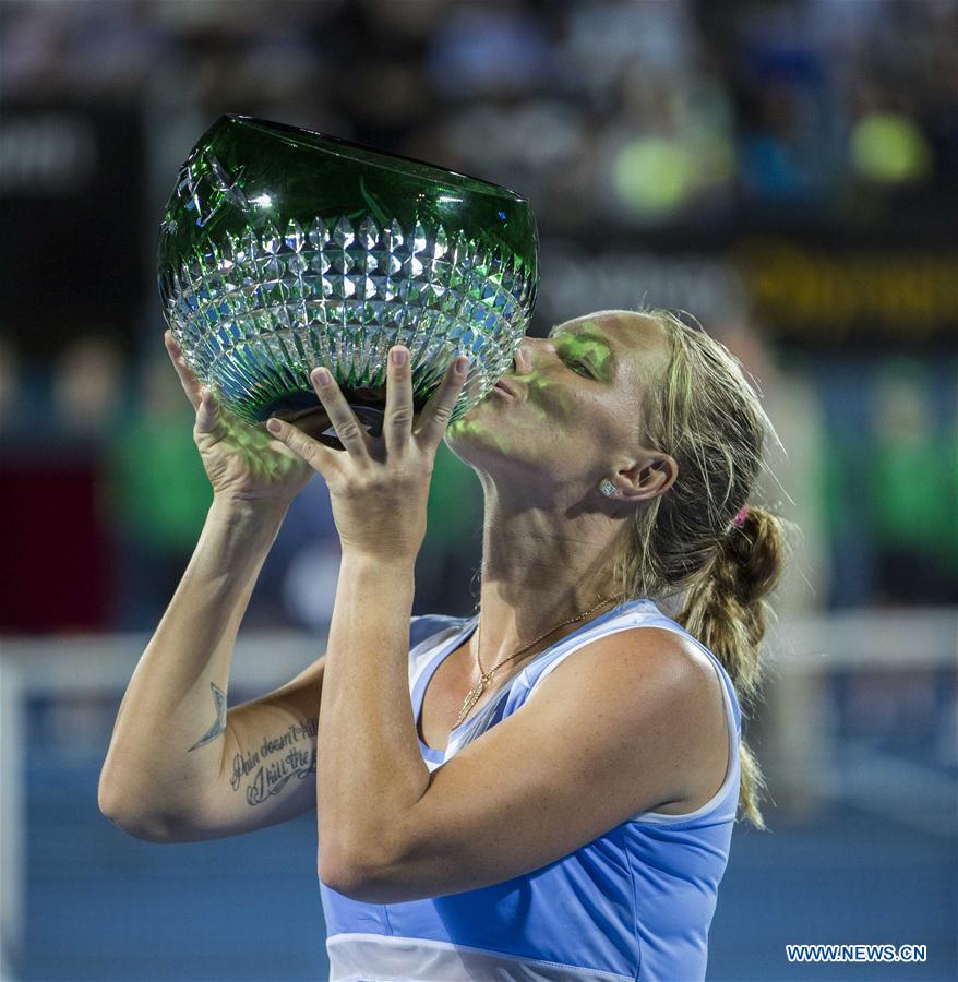 （体育）（2）网球&mdash;&mdash;悉尼公开赛：库兹涅佐娃夺冠
