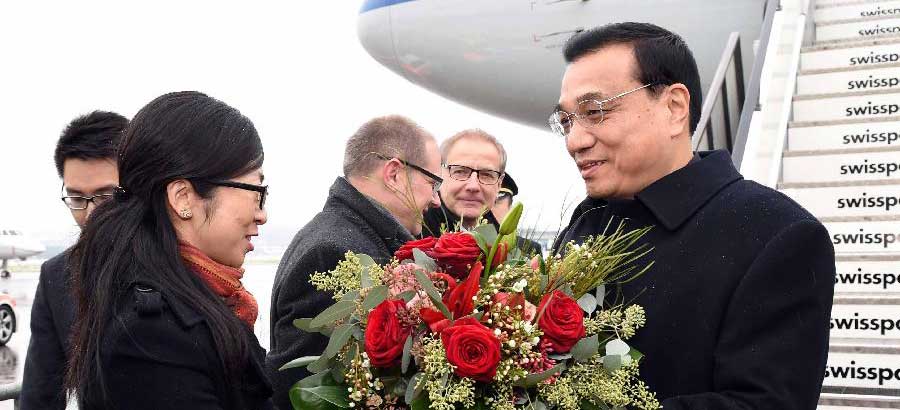 Ли Кэцян прибыл в Швейцарию для участия в ежегодной встрече Всемирного экономического форума в Давосе