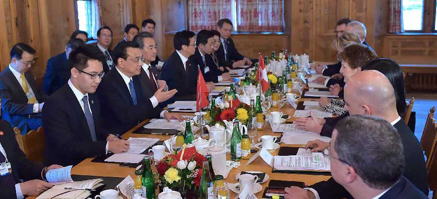 Ли Кэцян провел переговоры с президентом Швейцарии