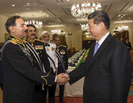 Си Цзиньпин встретился с командованием вооруженных сил Пакистана