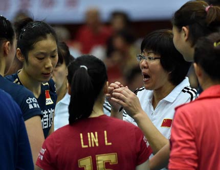 Китайская женская команда по волейболу, победив в 4 играх, вошла в восьмерку сильнейших