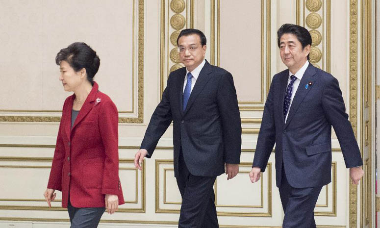 В Сеуле началась встреча руководителей КНР, РК и Японии
